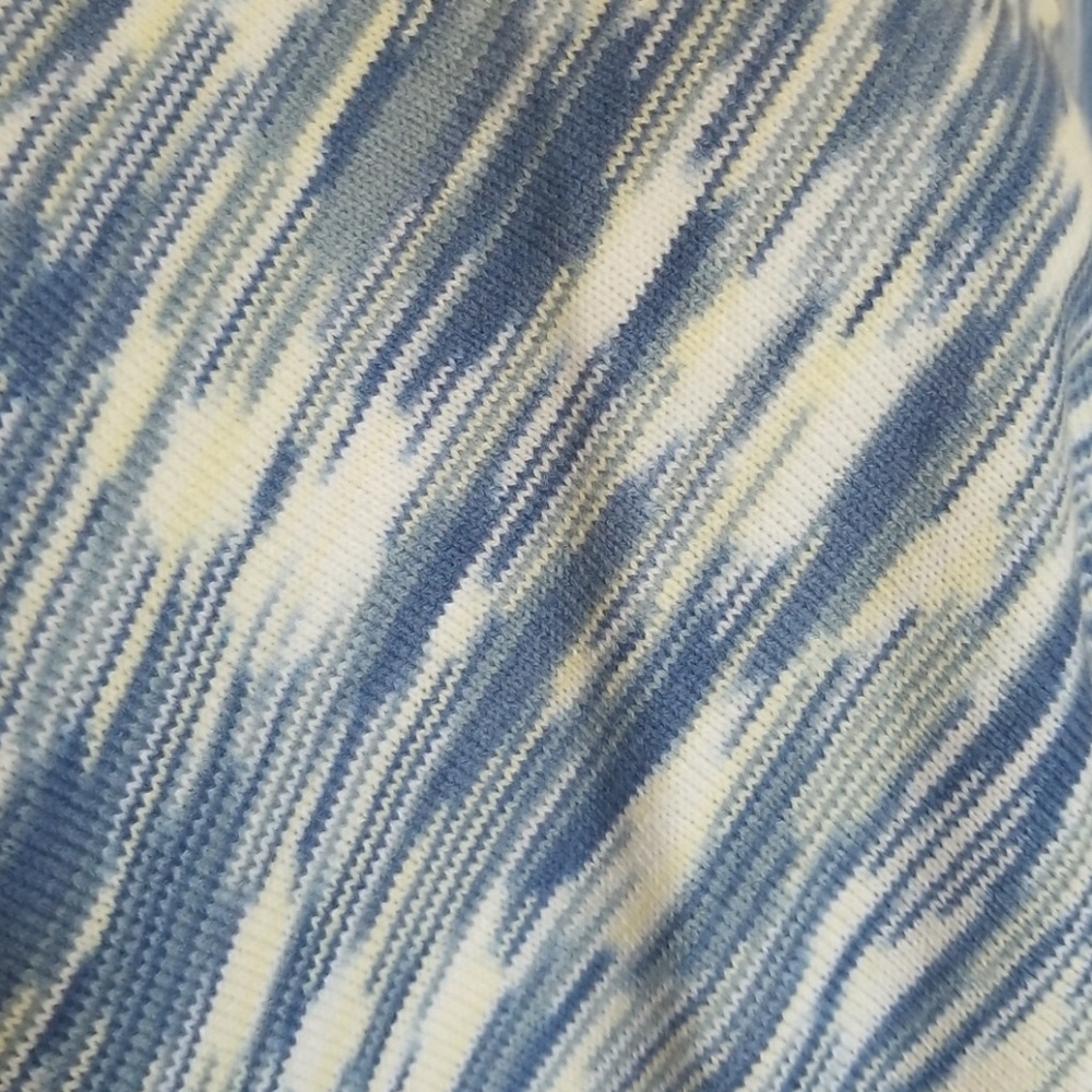 Poncho - Picture 2 of 3